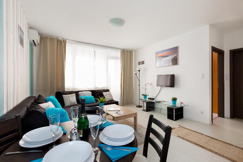 Sun Resort Apartments - Oda