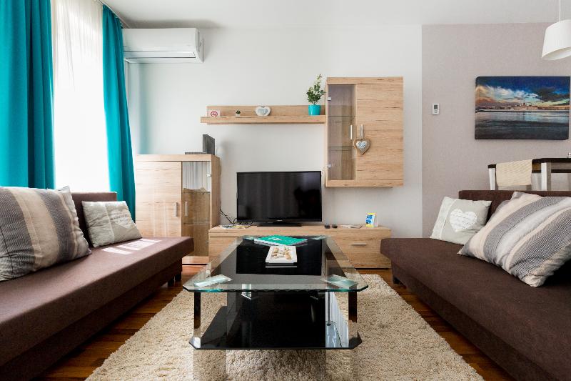 Sun Resort Apartments - Oda