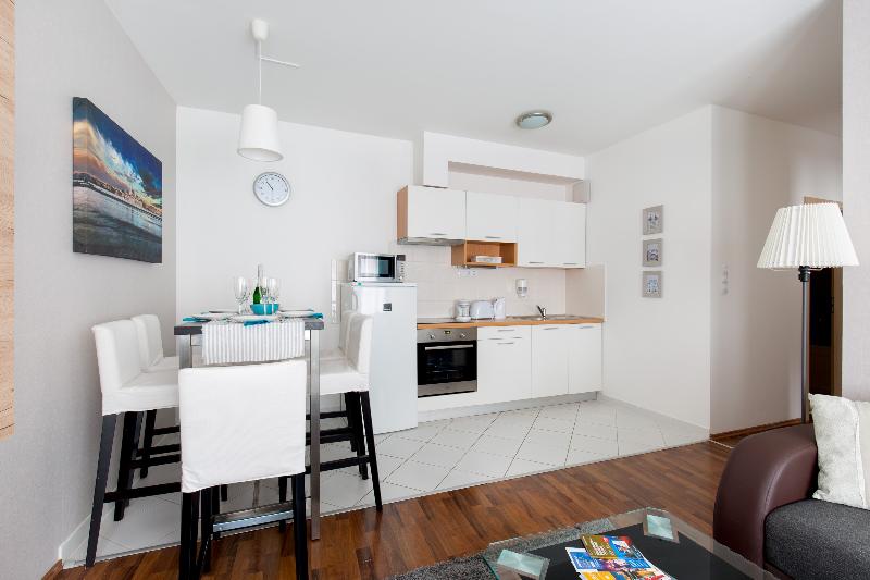 Sun Resort Apartments - Oda