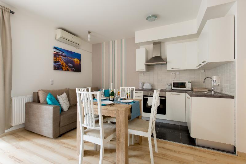 Sun Resort Apartments - Oda