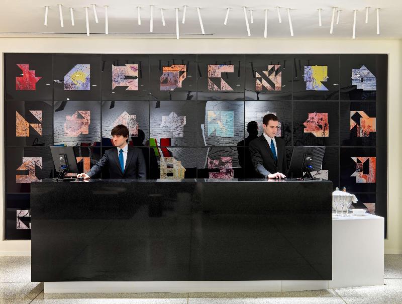 H10 Art Gallery - Lobi