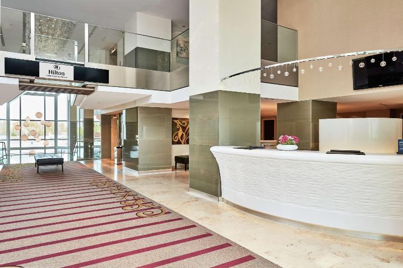 Hilton Vienna Waterfront - Lobi