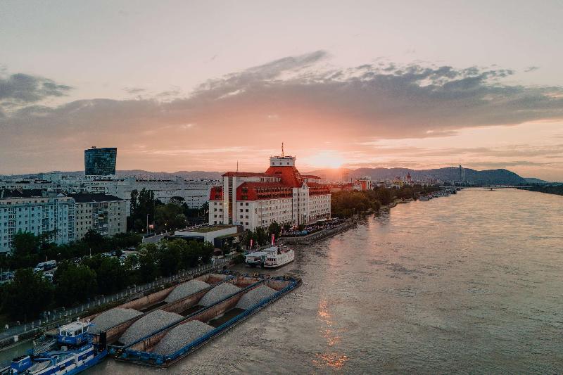 Hilton Vienna Waterfront - Genel