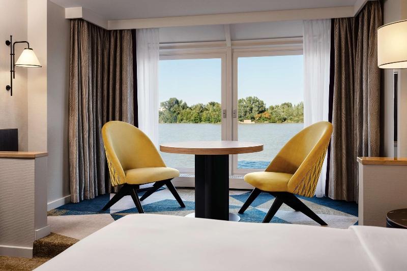 Hilton Vienna Waterfront - Oda