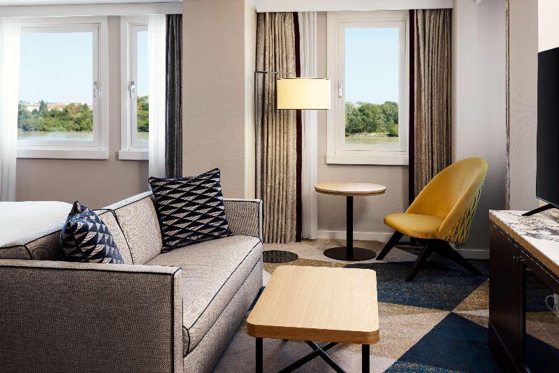 Hilton Vienna Waterfront - Oda