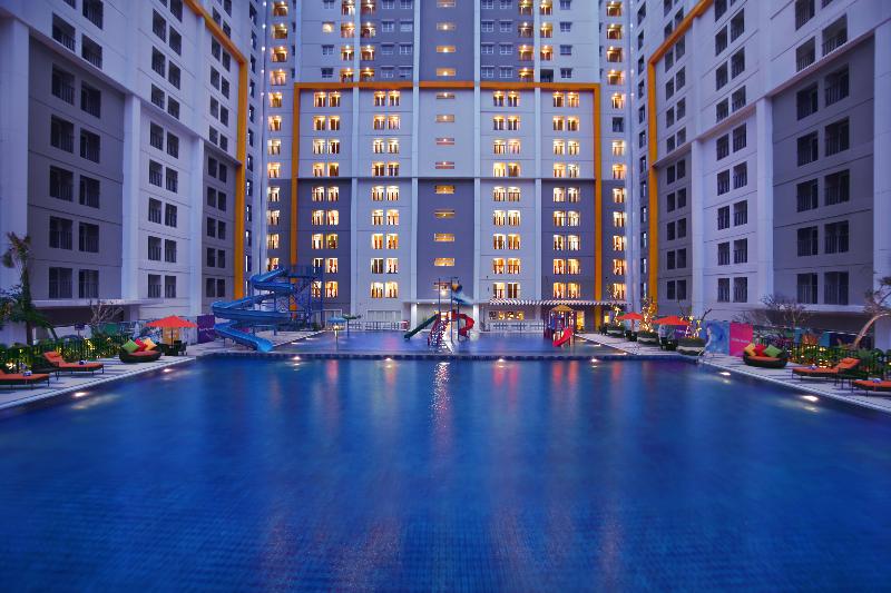 Vega Hotel Gading Serpong - Havuz