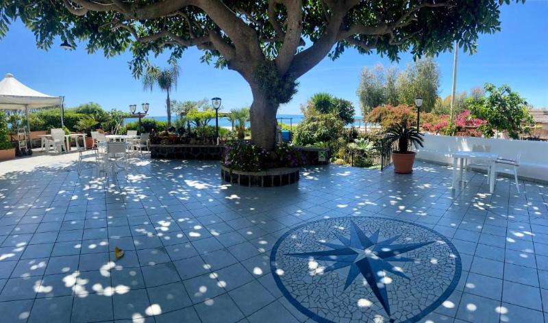 Maronti Hotel - Teras