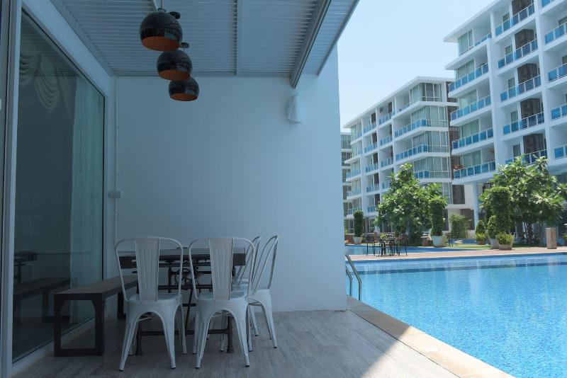 My Resort Service Apartment - Teras