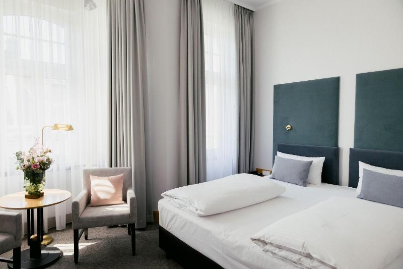 Dom Hotel Limburg - Genel