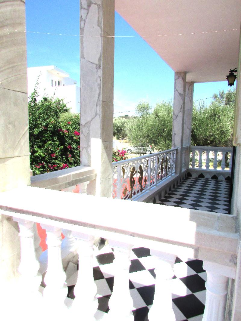 Castellino Studios - Oda