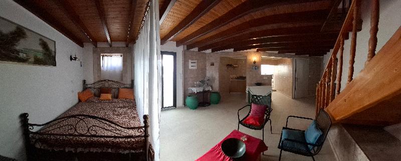 Castellino Studios - Oda