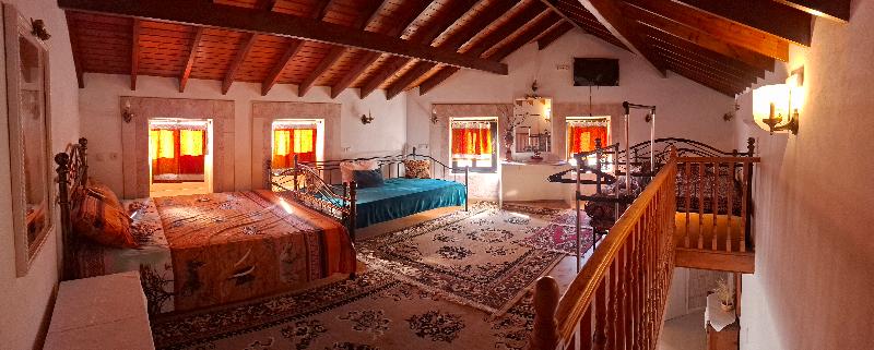 Castellino Studios - Oda