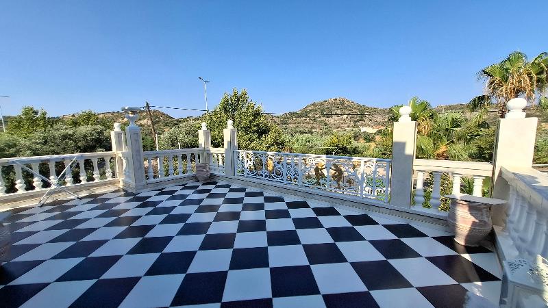 Castellino Studios - Oda