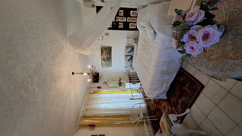 Castellino Studios - Oda