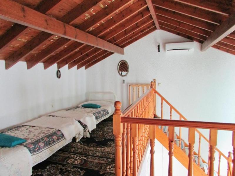 Castellino Studios - Oda
