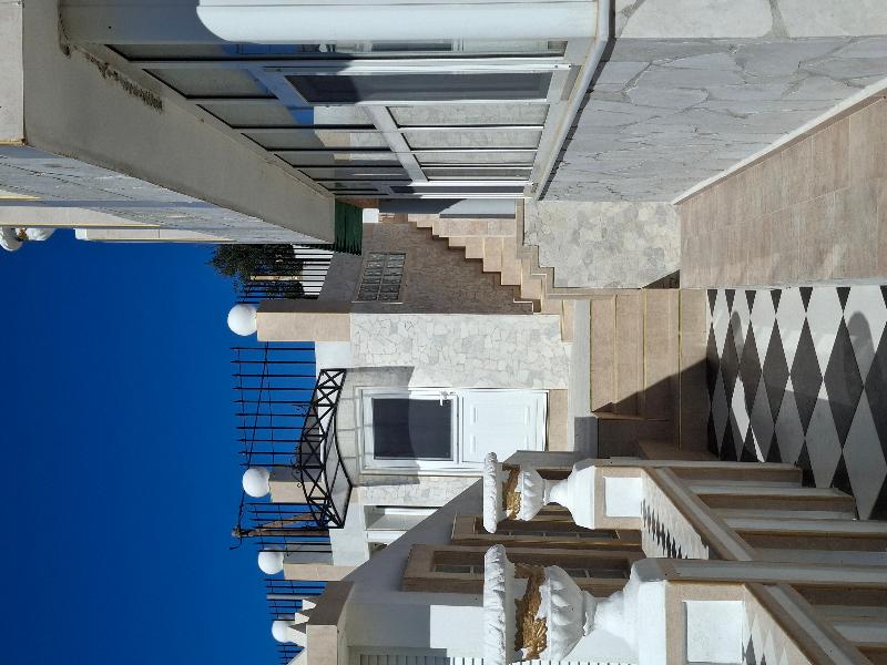 Castellino Studios - Oda
