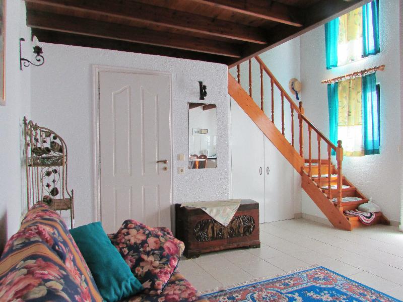 Castellino Studios - Oda