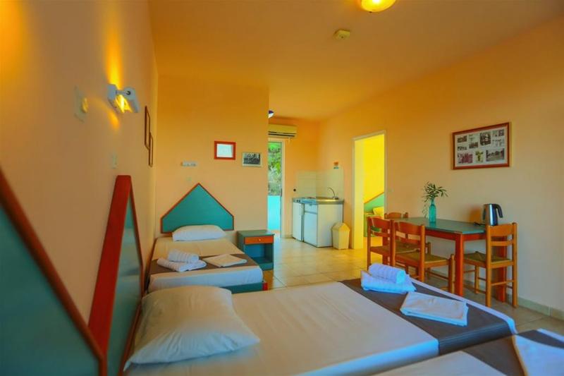 Filoxenia Hotel Apartments - Genel