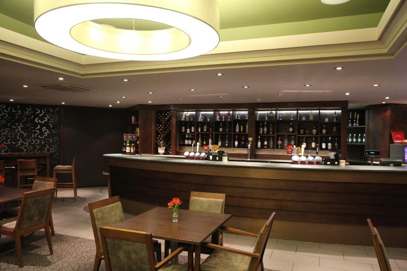 Doubletree by Hilton Bristol - Lobi