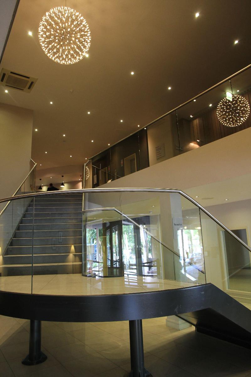 Doubletree by Hilton Bristol - Lobi