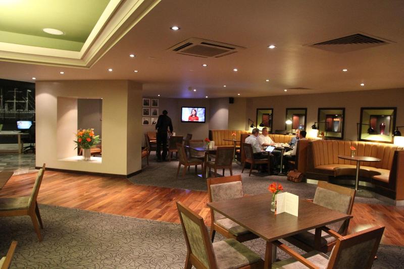 Doubletree by Hilton Bristol - Lobi