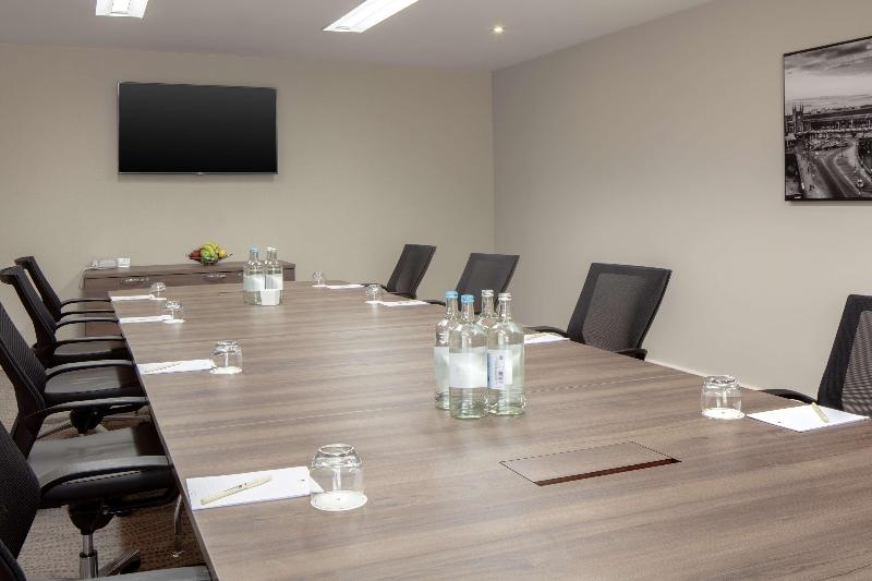 Doubletree by Hilton Bristol - Genel