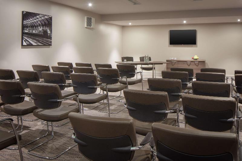 Doubletree by Hilton Bristol - Genel