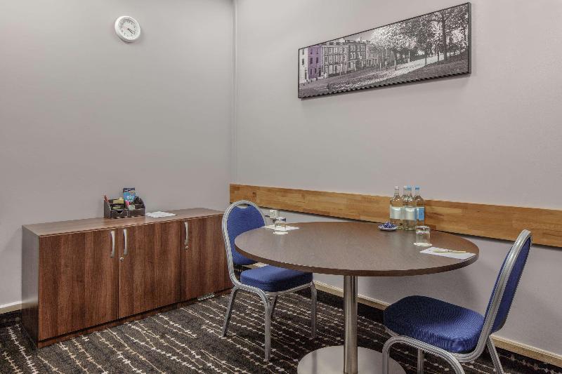 Doubletree by Hilton Bristol - Genel