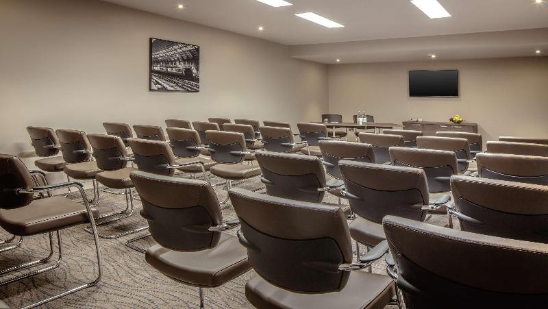 Doubletree by Hilton Bristol - Genel