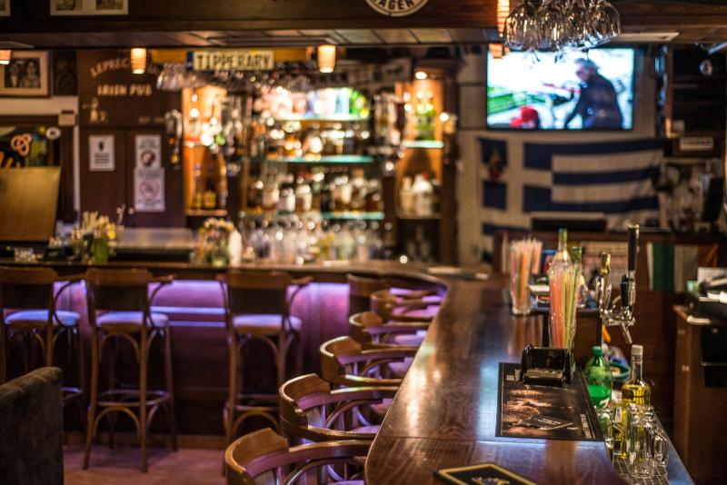 Stefania Studios - Bar