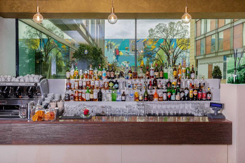 DoubleTree by Hilton Milan - Bar