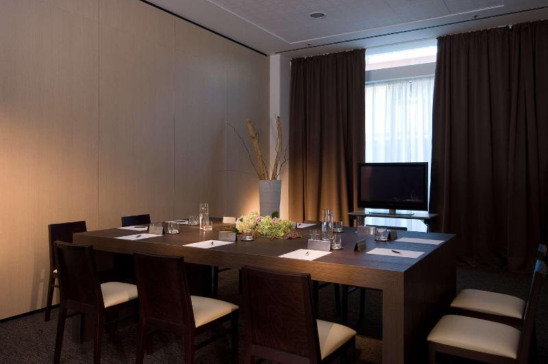 DoubleTree by Hilton Milan - Genel