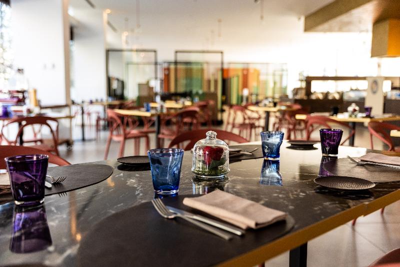 DoubleTree by Hilton Milan - Restoran