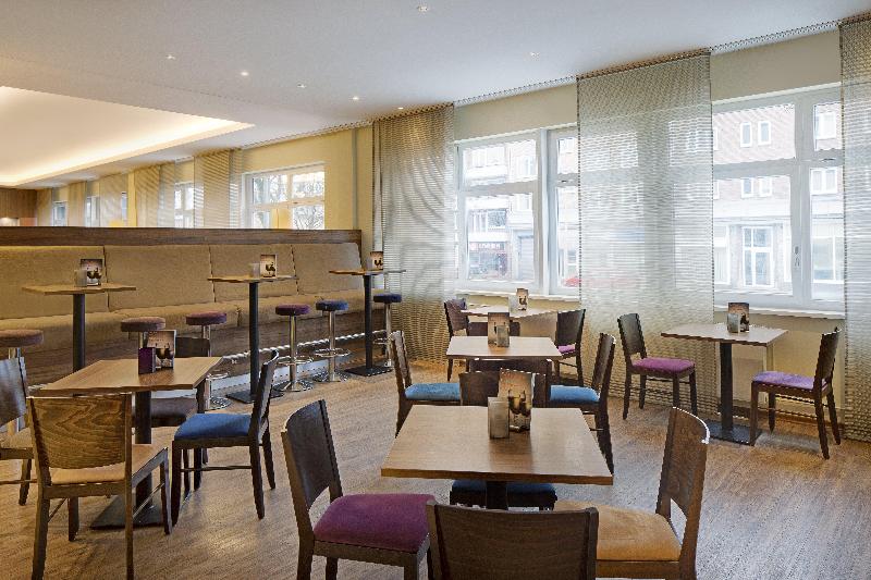 Premier Inn Hamburg City Alster - Bar