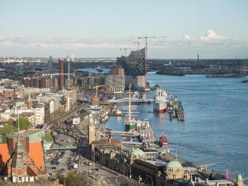 Premier Inn Hamburg City Alster - Genel