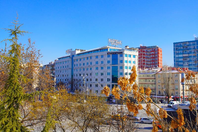 New Park Hotel - Genel