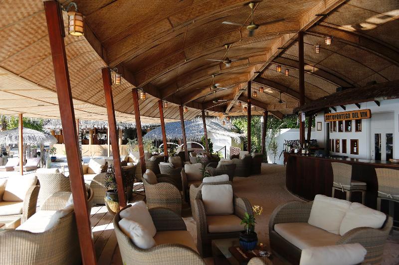 Nika Island Resort - Lobi