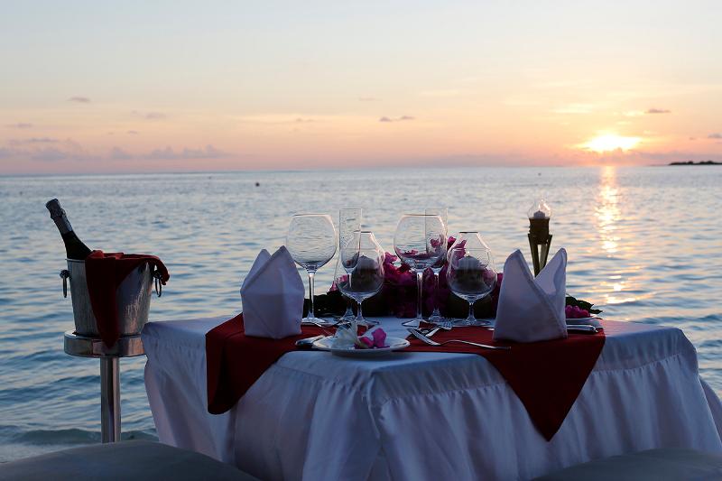 Nika Island Resort - Restoran