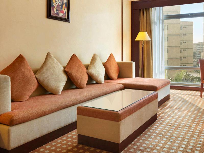 Ramada by Wyndham Riyadh - Genel