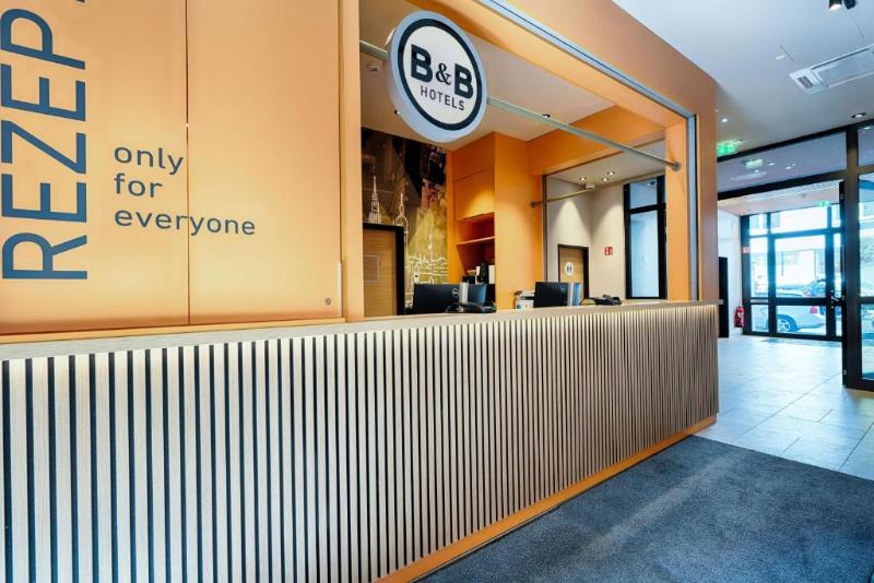 B&B Hotel München-Hbf - Lobi