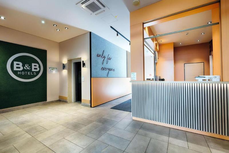 B&B Hotel München-Hbf - Lobi