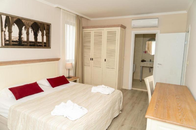 White Rock Castle, Suite hotel - Oda