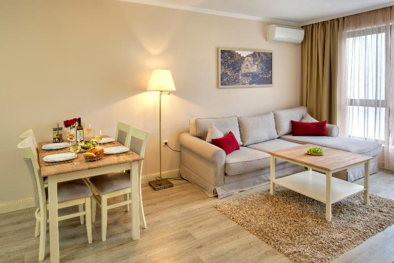 White Rock Castle, Suite hotel - Oda