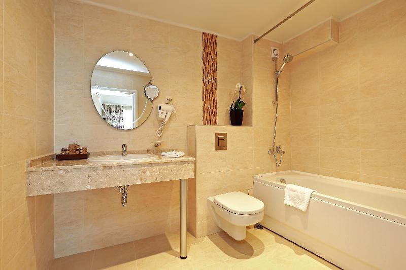 White Rock Castle, Suite hotel - Oda