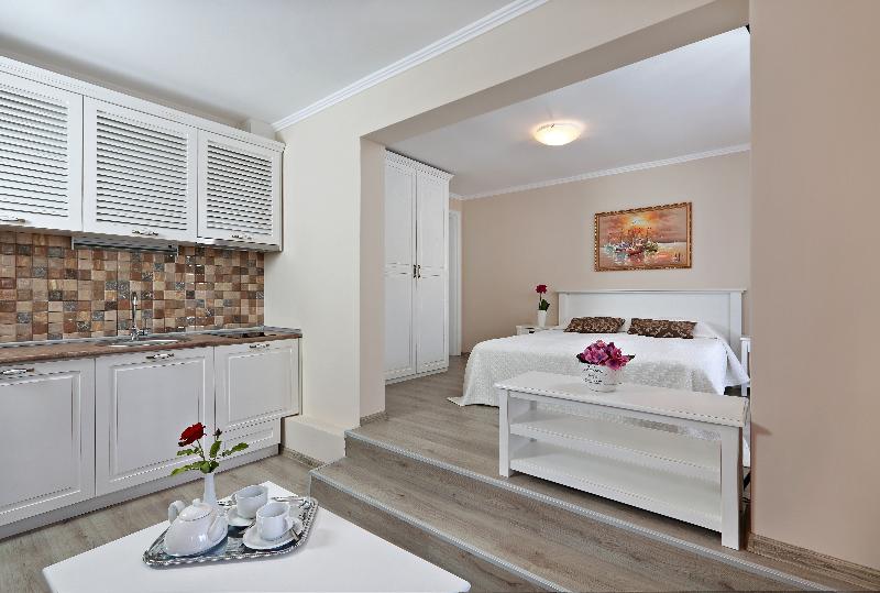 White Rock Castle, Suite hotel - Oda
