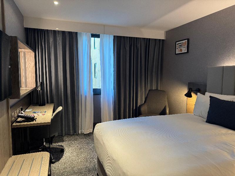 Crowne Plaza London - Kingston - Oda