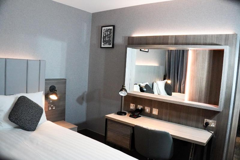 Crowne Plaza London - Kingston - Oda