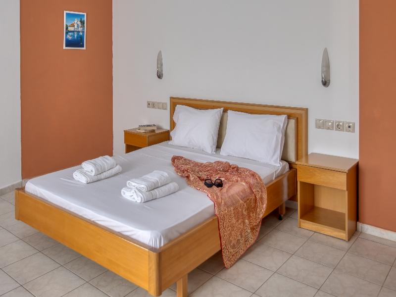 Sunny Hill – Adults only 16+ - Oda