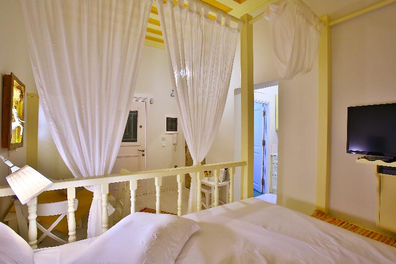 Efchi Suites 1904 - Oda