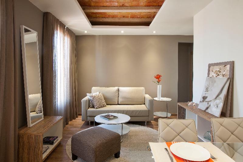 Barcelona Apartment Mila - Oda